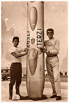 1958 Il pilota Dworzak ed il tecnico Giuseppe Anfossi.